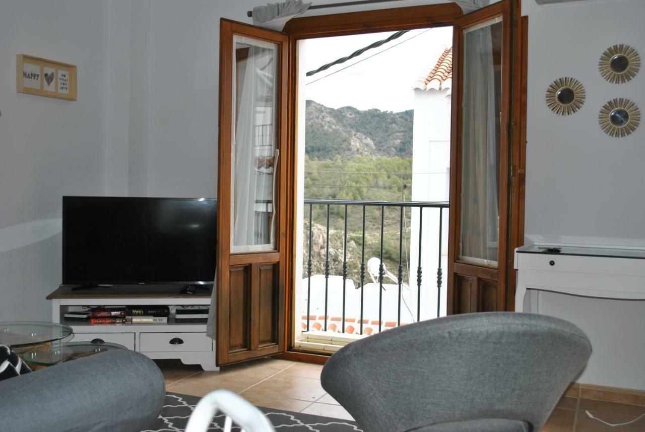 Casa La Plaza Lägenhet Frigiliana Exteriör bild